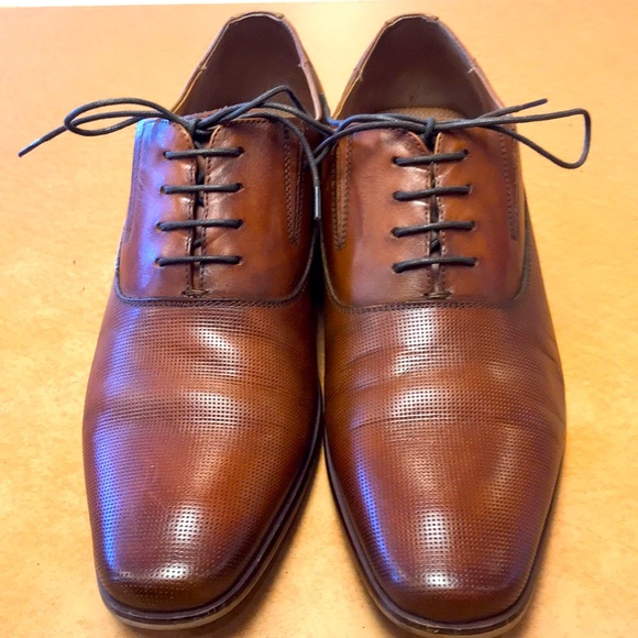 Aldo Embossed Plain Toes - Picture 1 of 4